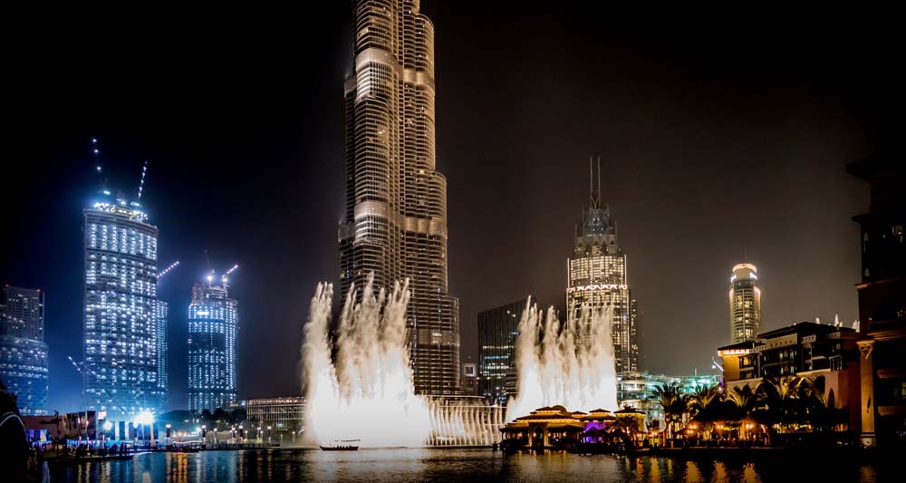 Light-musical fountain in Dubai