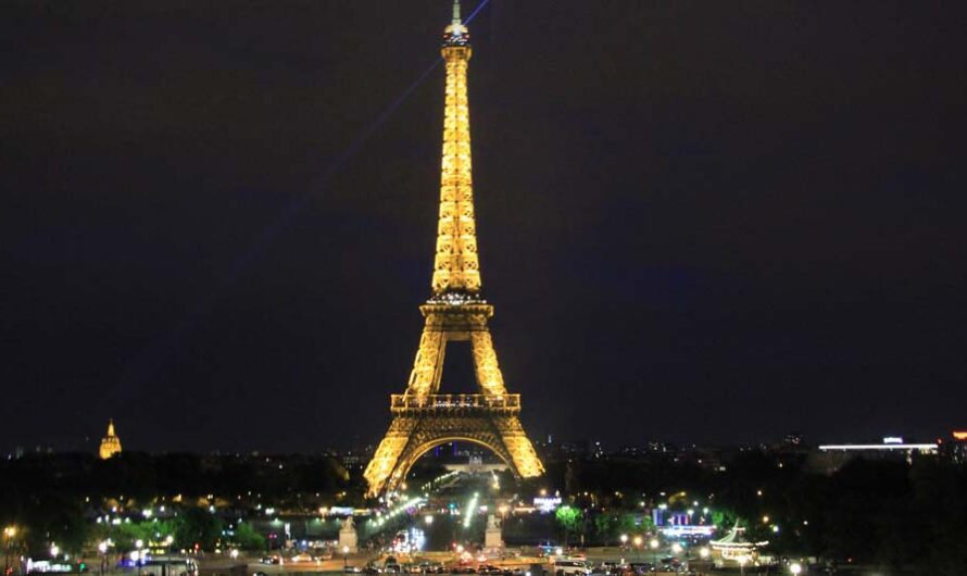 Eiffel Tower skip-the-line: how to buy a ticket