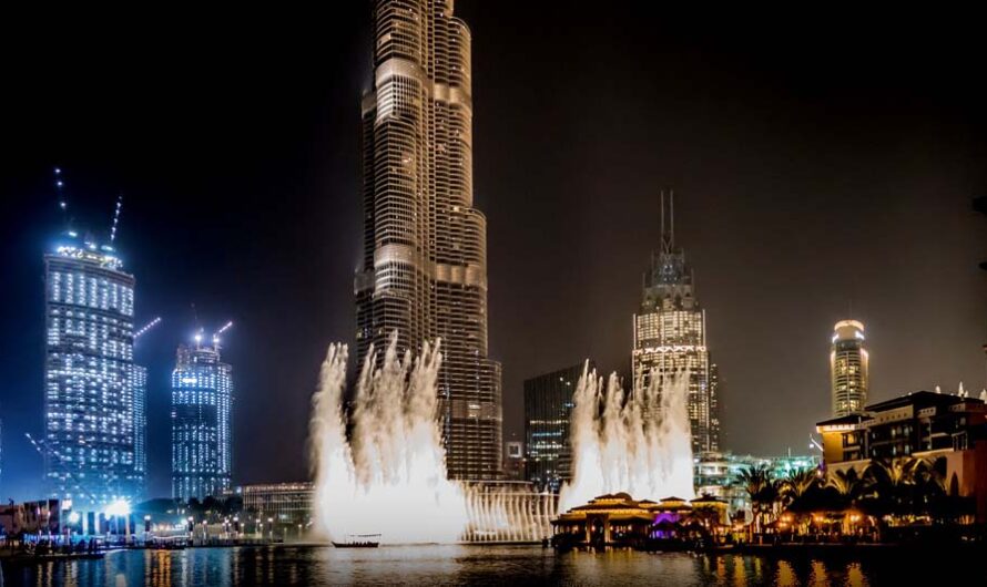 Light-musical fountain in Dubai